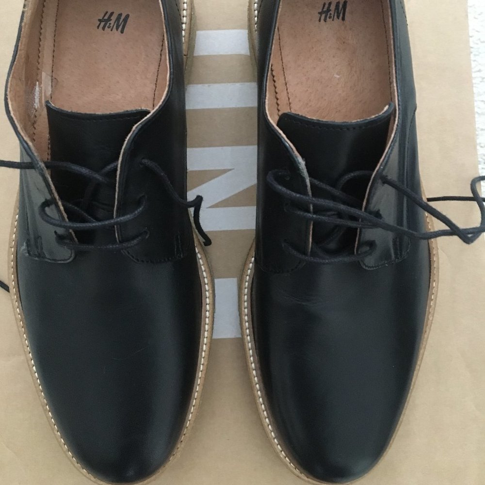 H&M  Black Crepe sole shoes